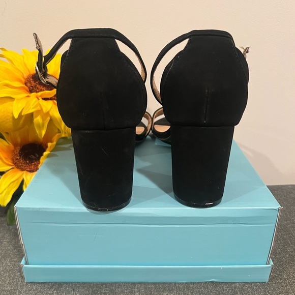 D’LISH Elegant suede Black Block Heel Sandals/size 8 - Picture 3 of 9